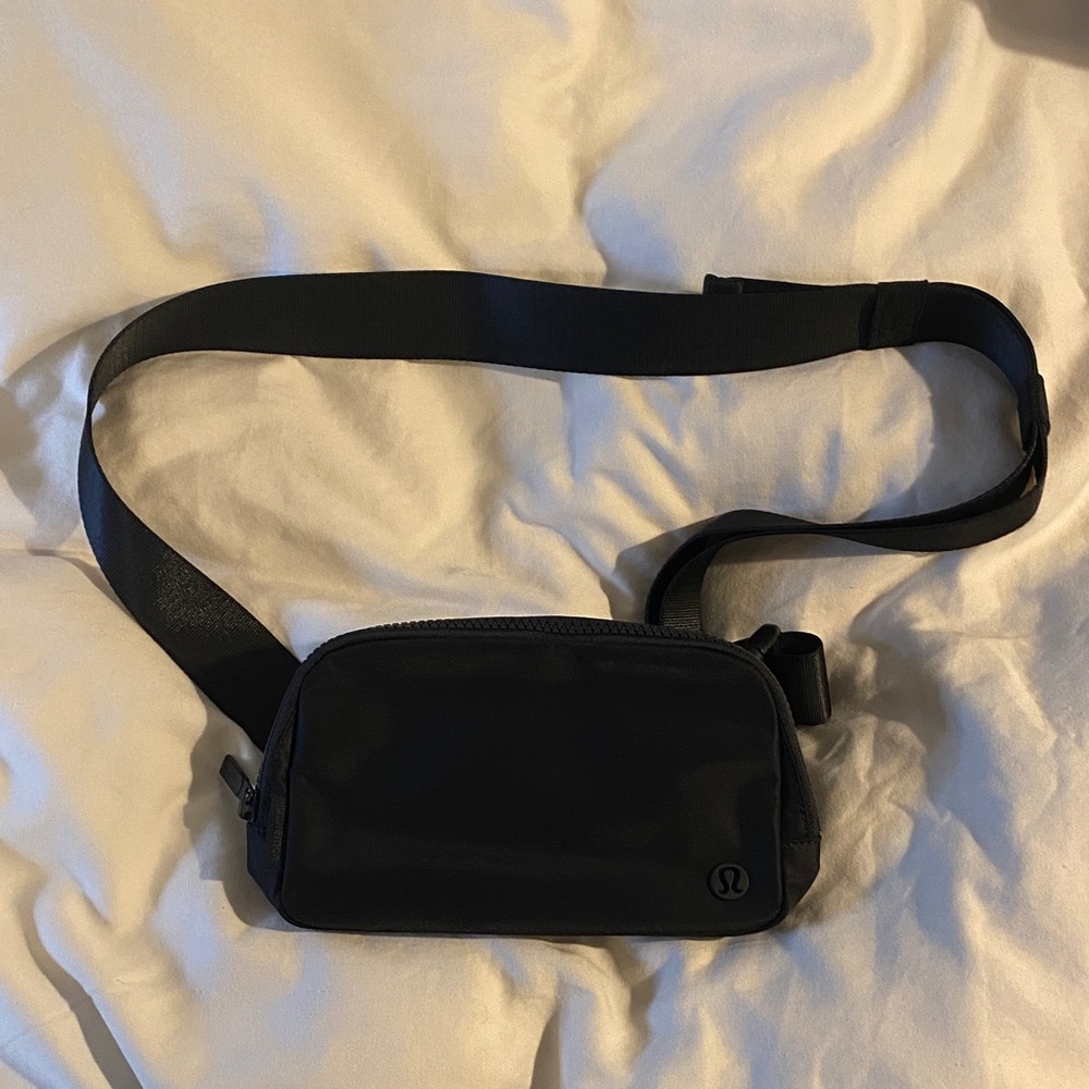 Lululemon Everyday Belt Bag